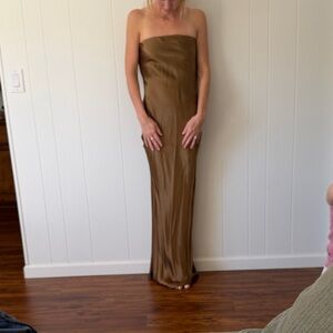 Chic Strapless Tan Dress